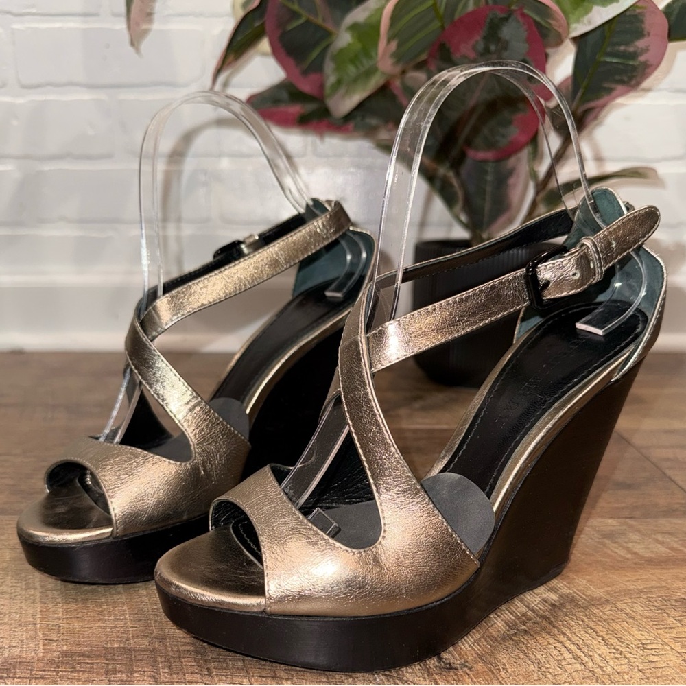Burberry Goldstone Leather Wedge Sandals with Ankle Strap Made in Italy